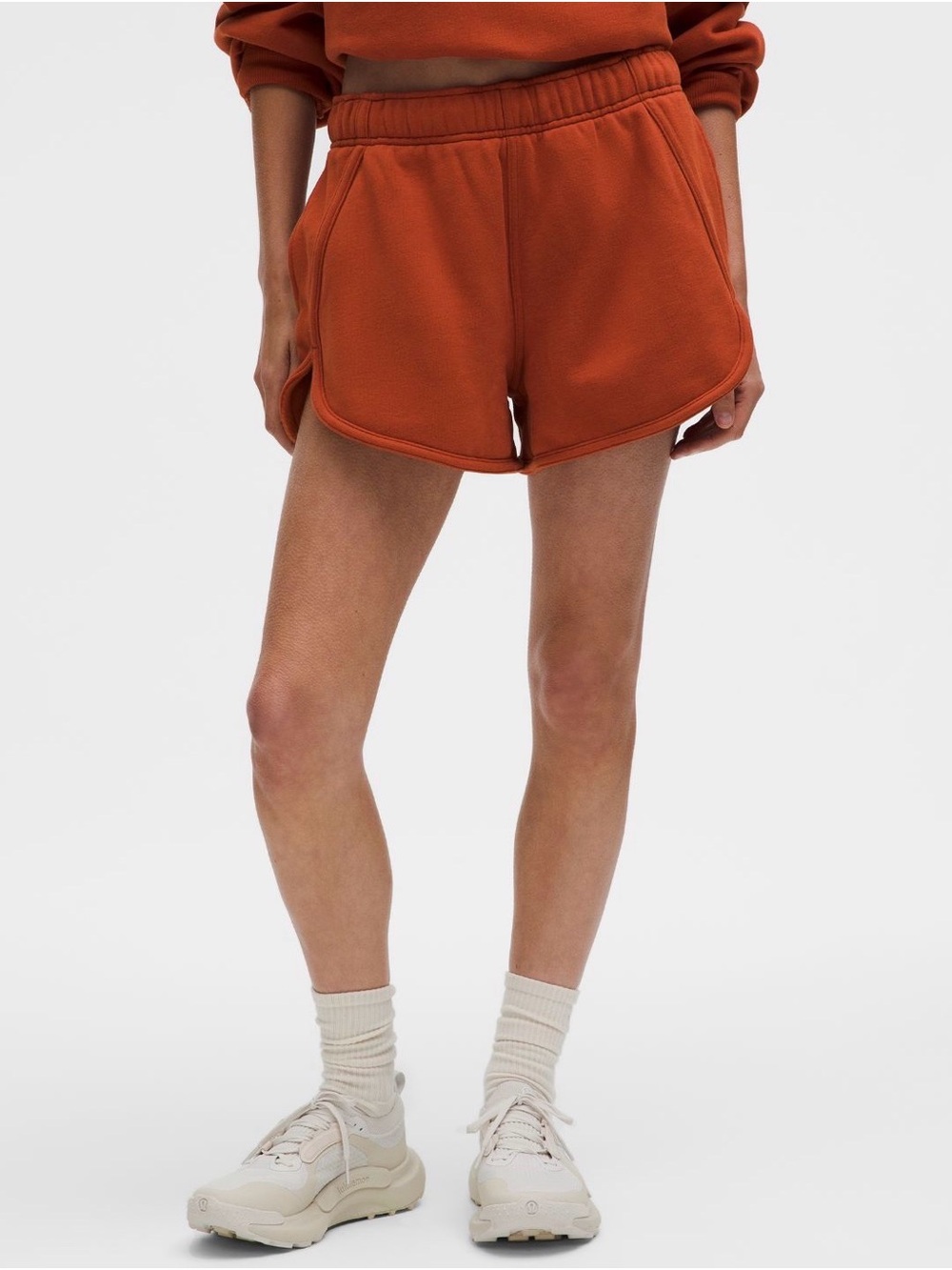 Women's Scuba Mid-Rise Oversized Shorts 3” Trim - Autumn Rust XS